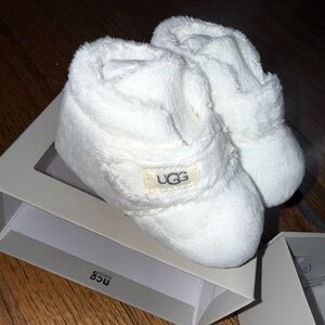 UGG Bixbee Baby Booties NWT